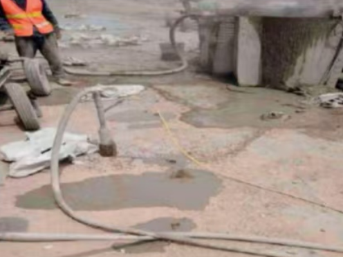 锦州水泥混凝土路面板底注浆技术 路面脱空注浆整治方案